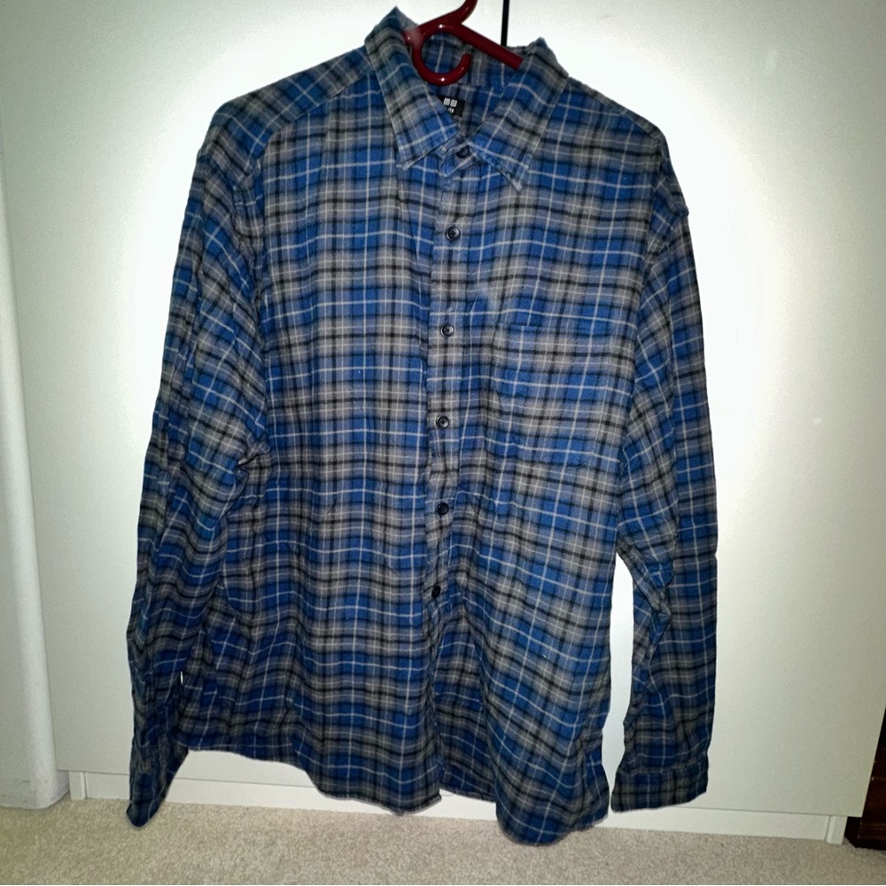 Uniqlo Men's Blue and Gray Plaid Button Down Long Sleeves Shirt XL